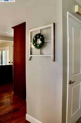 694 Everglades Ln, Livermore, CA 94551-6012