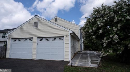 20031 Great Falls Forest Dr, Great Falls VA  22066-4211 exterior
