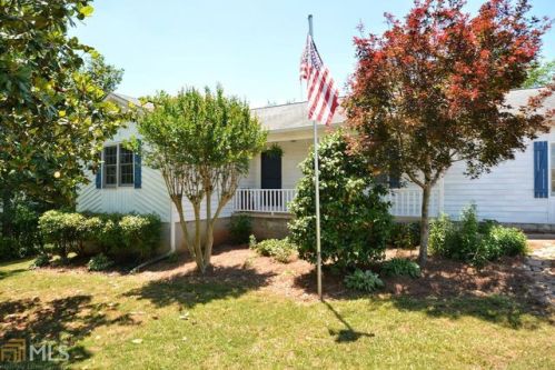 25 Blackberry Holw, Carrollton, GA 30117-9184