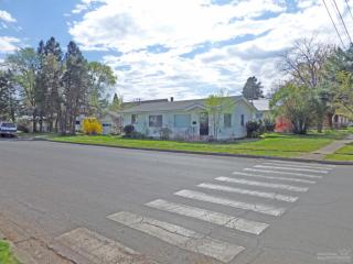 507 11th St, Eagle Crest OR  97756-2645 exterior