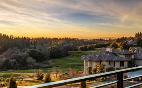 2611 Pinnacle View Dr, Meadow Vista, CA 95722-9360