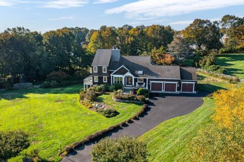 125 Seacrest Ln, Warwick, RI 02889-5453