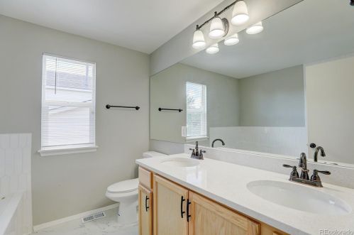 5637 Winnipeg St, Denver CO  80015-6535 exterior