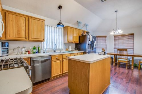 4628 Mustang Dr, Fort Worth TX  76137-5638 exterior