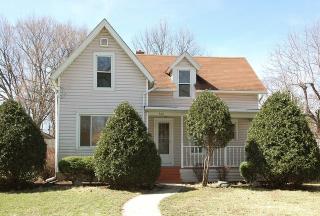 564 Porter St, Hoffman Estates IL  60120-3939 exterior