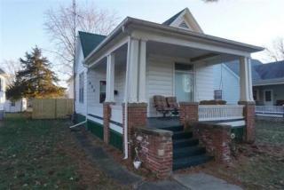 402 Wyatt Ave, Lincoln, IL 62656-3035