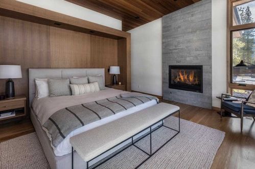 8343 Thunderbird Cir, Truckee CA  96161-4324 exterior