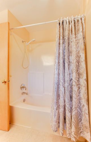1726 Flamingo Dr, Saint Paul MN  55122-1143 exterior