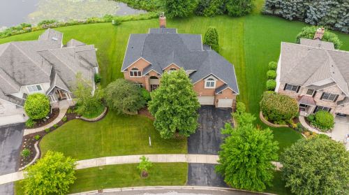 2532 Dewes Ln, Naperville, IL 60564-8474