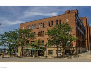 1133 9th St, Cleveland OH  44114-1016 exterior