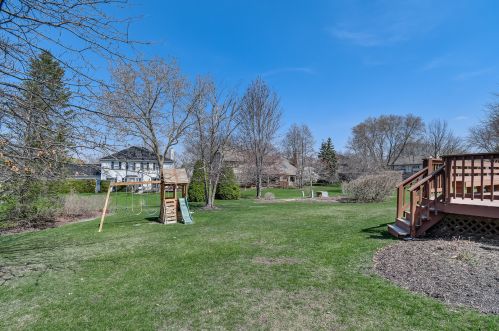 475 87th St, Willowbrook IL  60527-8361 exterior