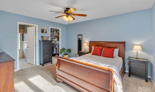 68 Sayre Dr, Princeton NJ  08540-5807 exterior