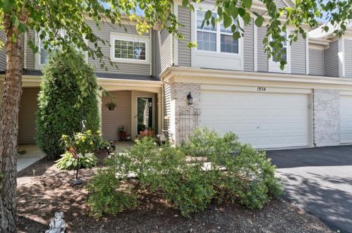 1934 Waverly Way, Boulder Hill, IL 60538-4126