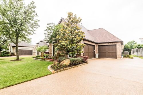 2003 Manor Way Dr, Midlothian, TX 76063-5321