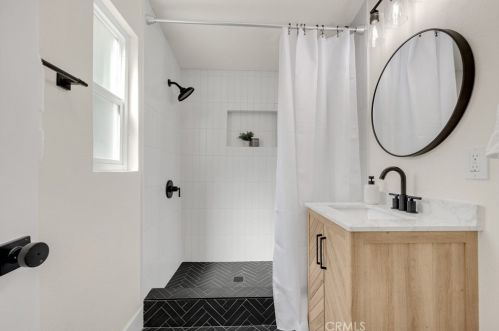 1653 Brk St, Santa Ana CA 92704-1512 exterior