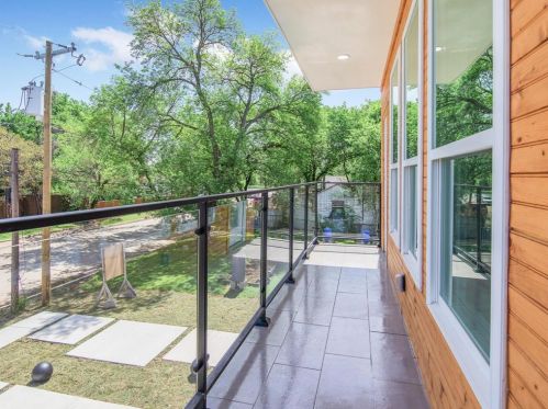 4119 Gentry, Dallas TX  75212-1220 exterior