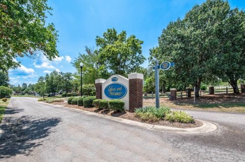 346 Lake Murray Dr, North Augusta, SC 29841-8685
