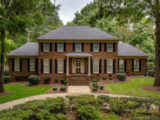608 Stratfordshire Dr, Matthews, NC 28105-5622
