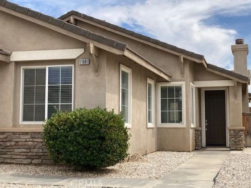 11661 Danielle Dr, El Mirage, CA 92301-6086