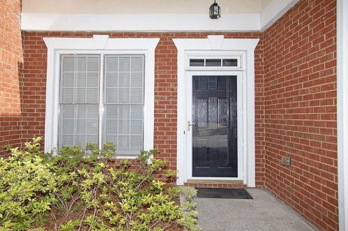 2533 Longcourt Cir, Atlanta, GA