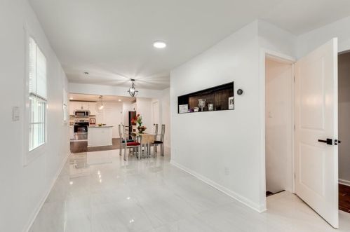 2705 Baker Rdg Dr, Atlanta GA  30318-7258 exterior