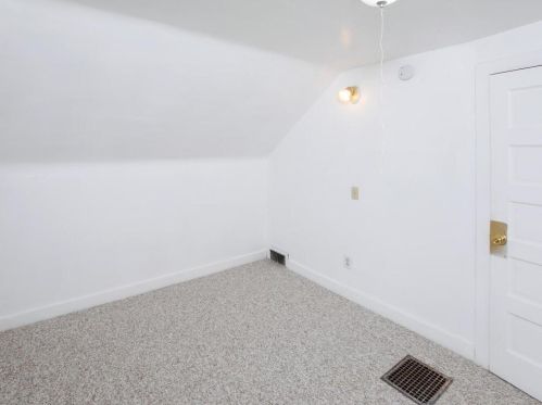 1075 Case Ave, Saint Paul MN  55106-3909 exterior