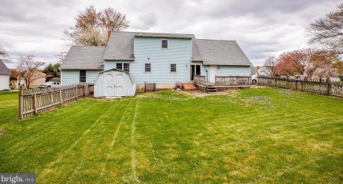 803 Jefferson Ct, Lancaster PA  17602-1241 exterior