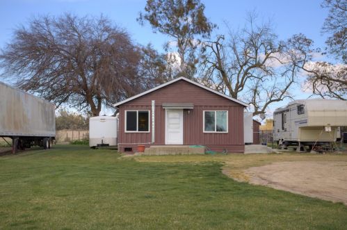 19870 2nd Ave, Stevinson, CA 95374-9749