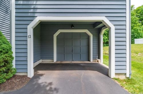 12 Fawn Ridge Ln, Wilton, CT 06897-4432