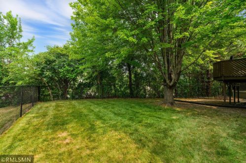 3865 Cinnabar Dr, Saint Paul MN  55122-1614 exterior