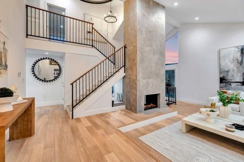 5892 Bellfield Ln, Huntington Beach CA  92648-1041 exterior