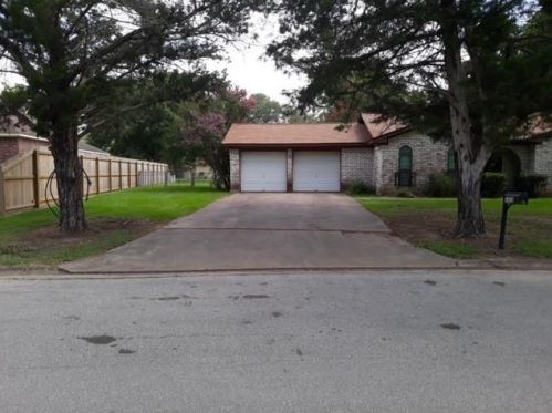 1420 Azalea St, Sugar Valley, TX 77480-1002