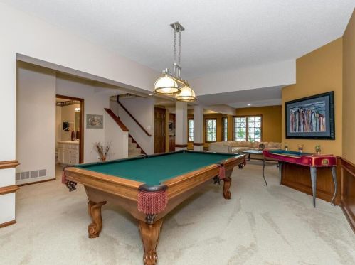 3817 Bridgewater Dr, Saint Paul MN  55123-2526 exterior