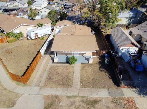 1006 3rd St, Modesto, CA 95351-2820