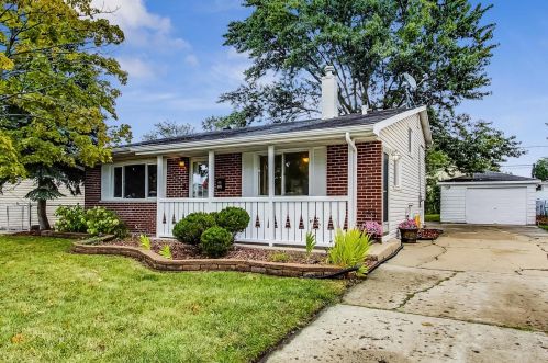 1675 Keating St, Glendale Heights, IL 60139-2008