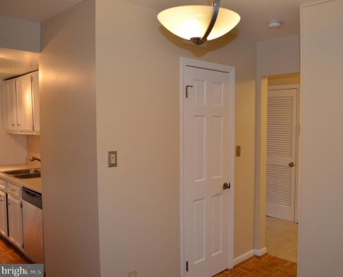 8902 16th St, Silver Spring MD 20910-2231 exterior