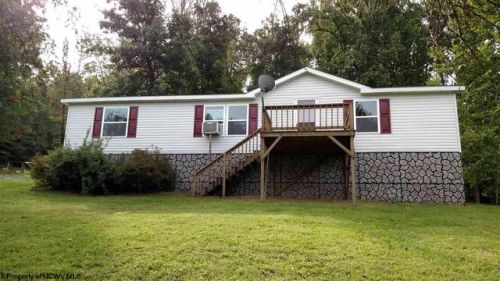 1342 Vens Run Rd, Kincheloe WV  26378-6803 exterior
