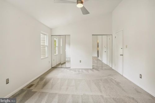 18 Kinsman View Cir, Silver Spring MD 20901-1652 exterior