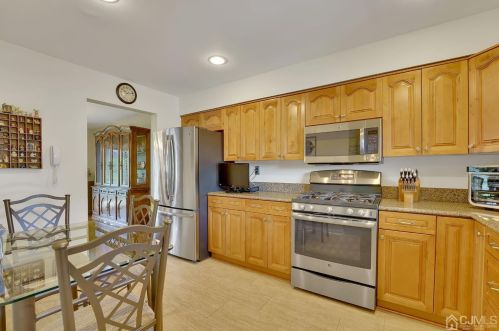 119 Nightingale Ct, Old Bridge, NJ 08857-1958