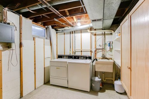 1726 Flamingo Dr, Saint Paul MN  55122-1143 exterior