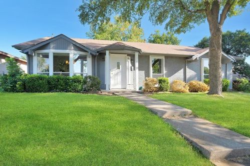 218 Colonel Dr, Garland TX  75043-2349 exterior