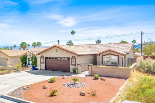 52820 Avenida Alvarado, La Quinta, CA 92253-3318