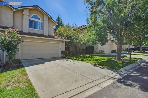 4253 Garibaldi Pl, Pleasanton, CA 94566-7550