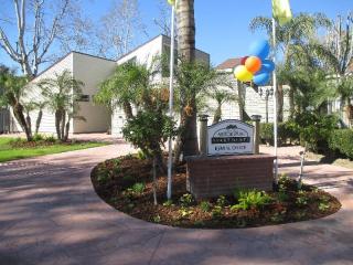 859 Mountain Ave, Upland CA  91786-4117 exterior