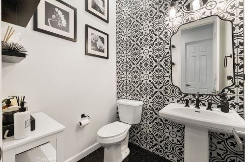 81830 Seabiscuit Way, La Quinta CA  92253-8949 exterior
