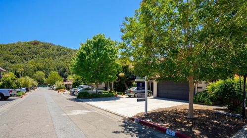 54 Grande Paseo, San Rafael, CA 94903-1548