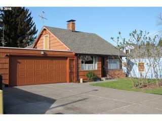 7811 Prescott St, Portland OR  97218-4245 exterior