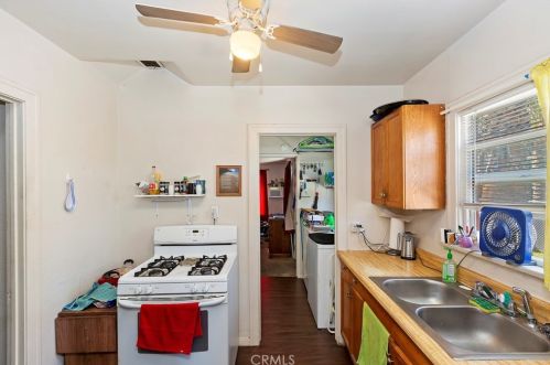 8644 Indiana Ave, Riverside CA  92504-4047 exterior