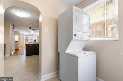 1914 12 St, Philadelphia PA 19148-2210 exterior