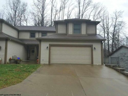 4 Oak Ridge Dr, Morgantown, WV 26508-8620
